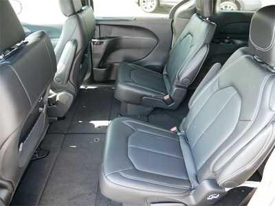 2026 Chrysler Pacifica, $42999. Photo 12