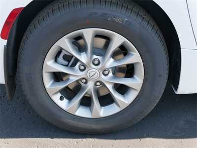 2026 Chrysler Pacifica, $42999. Photo 9
