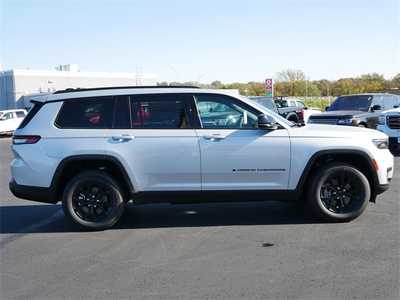 2025 Jeep Grand Cherokee L, $40716. Photo 8