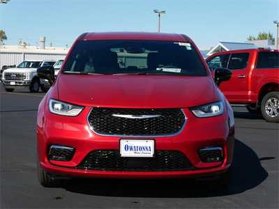 2026 Chrysler Pacifica, $46925. Photo 2
