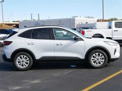 2026 Ford Escape, $32487. Photo 8