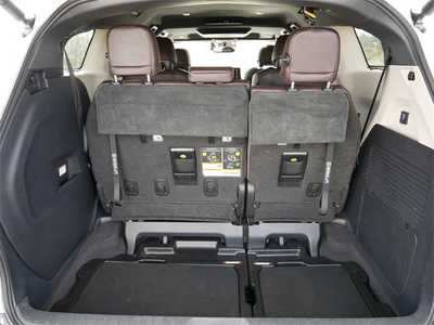 2022 Toyota Sienna, $45999. Photo 6