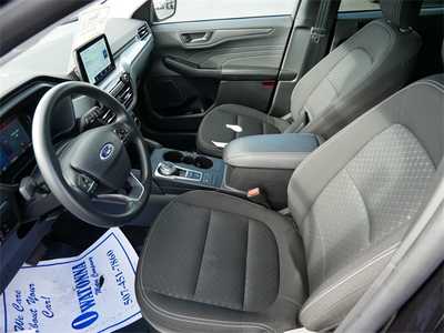 2025 Ford Escape, $25499. Photo 7
