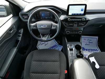 2025 Ford Escape, $25499. Photo 9