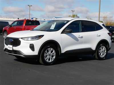 2025 Ford Escape, $25499. Photo 2