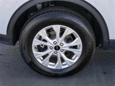 2025 Ford Escape, $25499. Photo 5