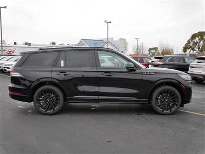 2025 Lincoln Aviator, $69385. Photo 8