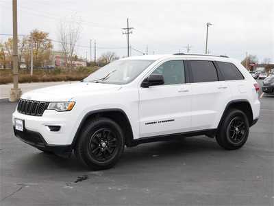 2020 Jeep Grand Cherokee, $17999. Photo 2