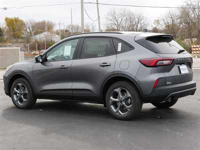 2026 Ford Escape, $31123. Photo 5