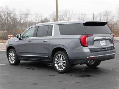 2022 GMC Yukon XL, $59999. Photo 3