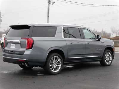 2022 GMC Yukon XL, $59999. Photo 4