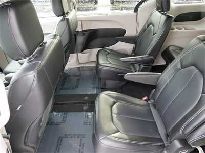 2024 Chrysler Pacifica, $28999. Photo 7