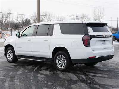 2025 Chevrolet Suburban, $63999. Photo 3