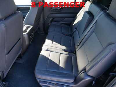 2025 Chevrolet Suburban, $59999. Photo 8