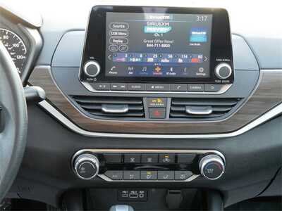 2023 Nissan Altima, $17999. Photo 10