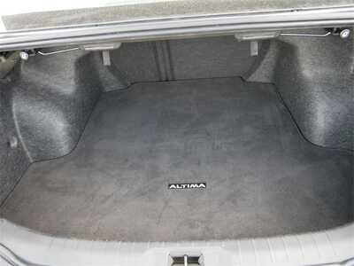 2024 Nissan Altima, $17999. Photo 6