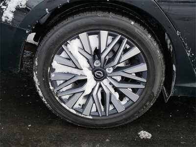 2024 Nissan Altima, $17999. Photo 5