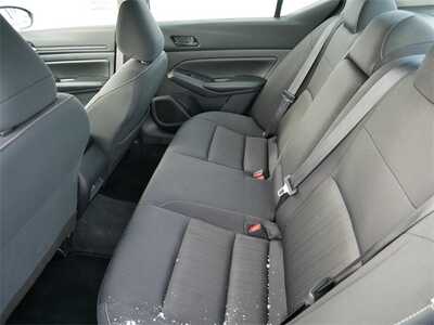 2024 Nissan Altima, $17999. Photo 8