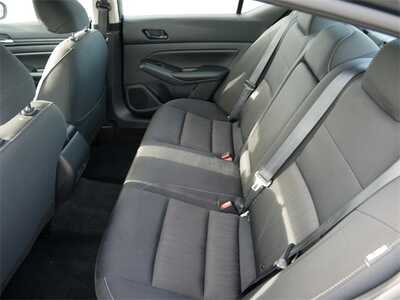 2024 Nissan Altima, $17999. Photo 8