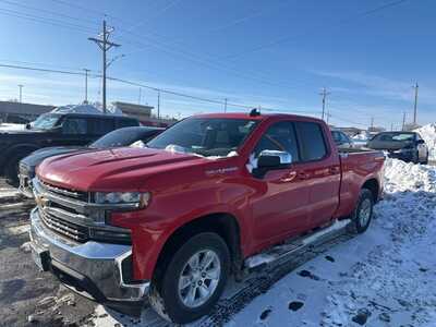 2019 Chevrolet 1500 Ext Cab, $27999. Photo 1