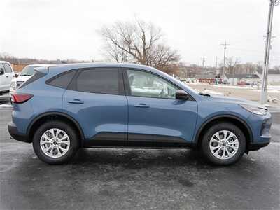 2026 Ford Escape, $30793. Photo 8