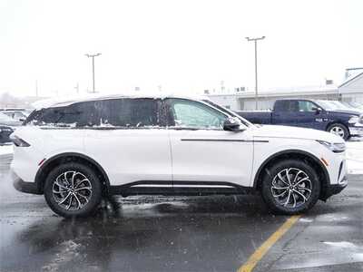 2026 Lincoln Nautilus, $55328. Photo 8