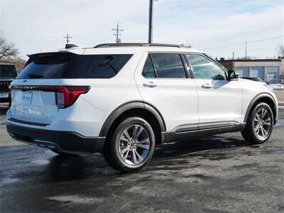 2026 Ford Explorer, $47064. Photo 7
