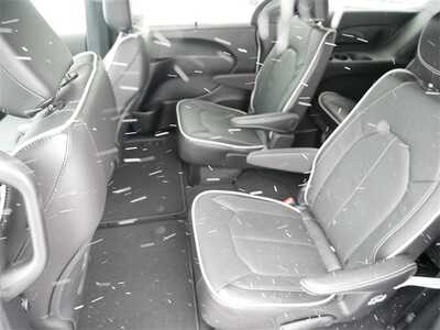 2026 Chrysler Pacifica, $48499. Photo 12