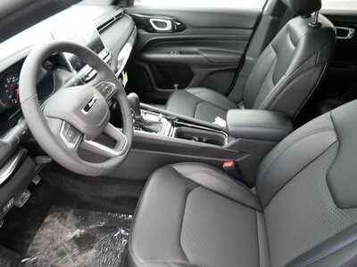 2026 Jeep Compass, $31185. Photo 11