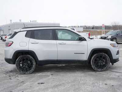 2026 Jeep Compass, $31185. Photo 8