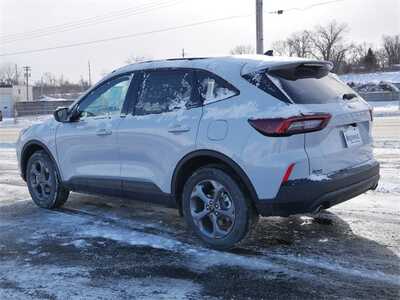 2026 Ford Escape, $33040. Photo 5