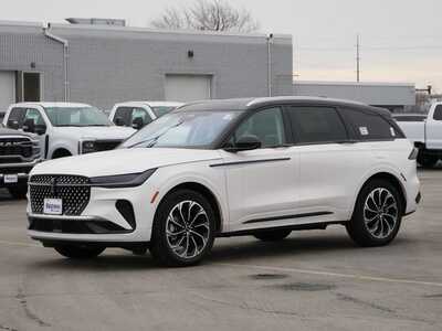 2026 Lincoln Nautilus, $69340. Photo 3