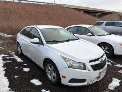 2013 Chevrolet Cruze, $2999. Photo 1