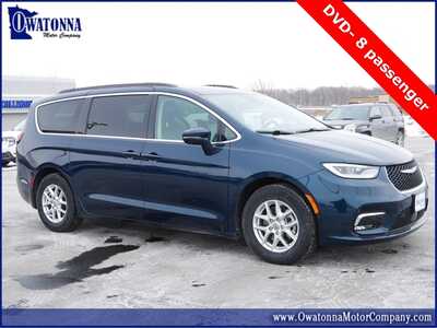 2022 Chrysler Pacifica, $20999. Photo 1
