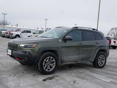 2021 Jeep Cherokee, $19999. Photo 2