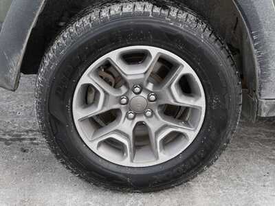 2021 Jeep Cherokee, $19999. Photo 5