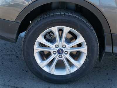 2017 Ford Escape, $13999. Photo 5