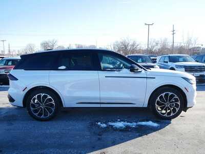 2026 Lincoln Nautilus, $62958. Photo 8