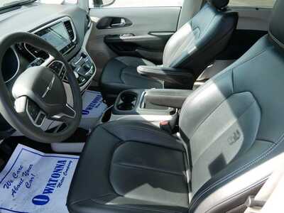 2024 Chrysler Pacifica, $26999. Photo 7