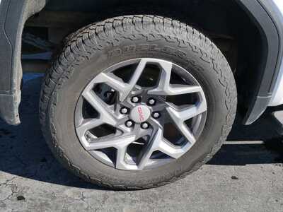 2023 GMC 1500 Crew Cab, $44999. Photo 5