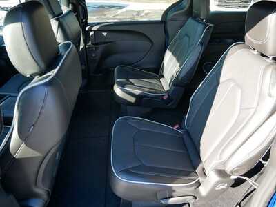 2026 Chrysler Pacifica, $51989. Photo 12