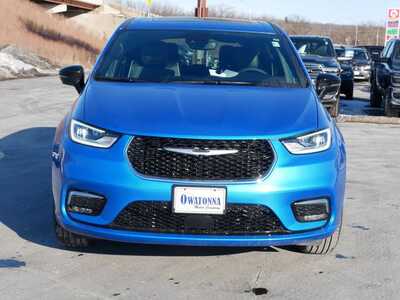 2026 Chrysler Pacifica, $51989. Photo 2