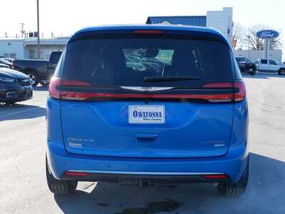 2026 Chrysler Pacifica, $51989. Photo 6