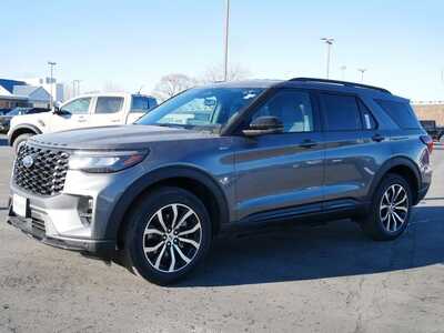 2026 Ford Explorer, $39641. Photo 3