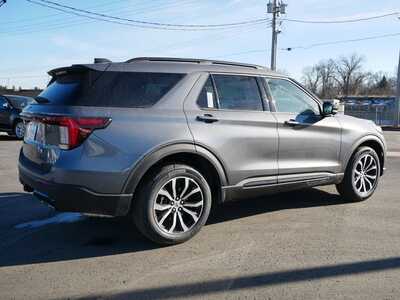 2026 Ford Explorer, $39641. Photo 7