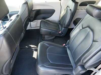 2023 Chrysler Pacifica, $23899. Photo 8