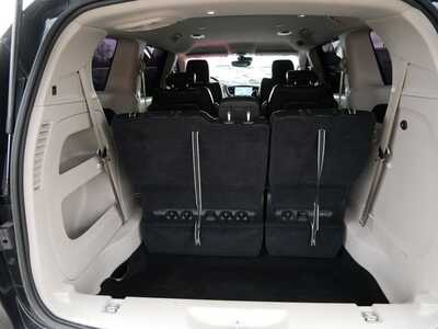 2023 Chrysler Pacifica, $23899. Photo 6