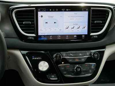 2023 Chrysler Pacifica, $22999. Photo 10