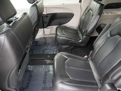 2023 Chrysler Pacifica, $22999. Photo 8