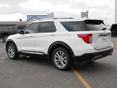 2020 Ford Explorer, $24999. Photo 3